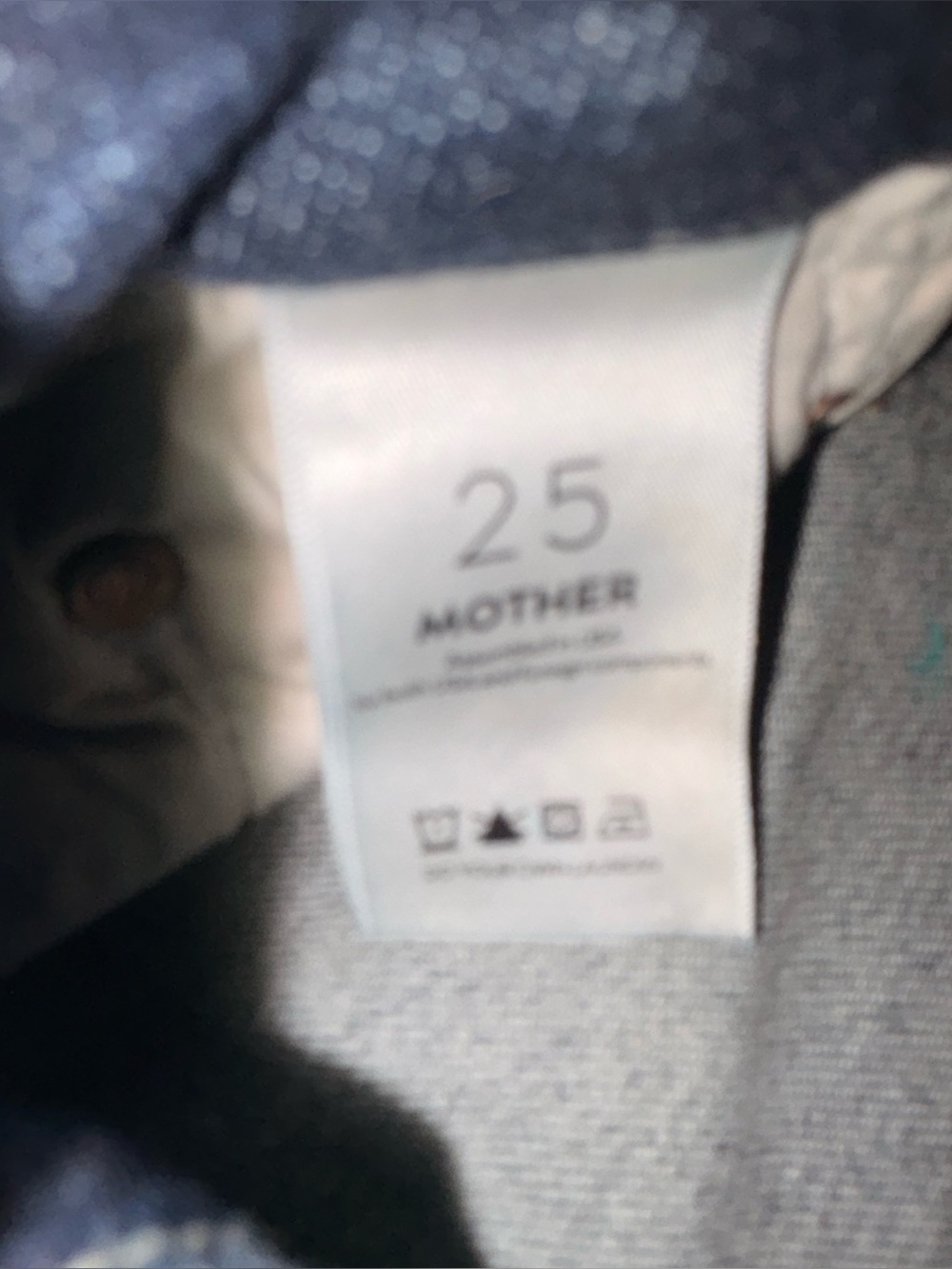 NWOT MOTHER - Looker Ankle Fray, size 25 - Picture 7 of 9